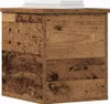 A cube-shaped storage box made of reclaimed wood is shown against a white background. Anteprima dell’immagine prodotto