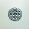 A single gray LEGO Technic gear with 40 teeth is shown from a top-down perspective on a plain white background. Náhľad obrázku produktu
