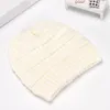 Háčkovaná čepice s culíkem, dámská čepice - BEANIEHUT White Náhled obrázku produktu 4