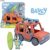A Bluey toy set featuring a vehicle, figures, and surfboards, presented in its retail packaging. Náhľad obrázku produktu