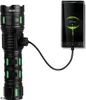 A black flashlight is connected to a smartphone via a USB cable, showing the phone charging. Produktbild-Vorschau
