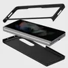 An exploded view of a phone case and a Samsung Galaxy Z Fold3. Náhled obrázku produktu