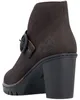 Auf dem Bild ist ein brauner Stiefel zu sehen der von der linken Seite aufgenommen ist. Der Stiefel hat eine Schnürung und eine robuste Sohle mit einem kleinen Absatz. Produktbild-Vorschau