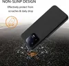 A black phone case is shown falling onto a textured surface, with text highlighting its protective features. Produktbild-Vorschau
