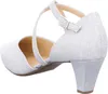 A single silver shoe is shown from a side-angle against a white background. Voir les images du produit