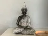 Buddha Figur betend sitzend,  24 cm in grau Silber Produktbild-Vorschau 5