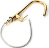 A gold kitchen faucet with a pull-out hose, shown against a white background. Produktbild-Vorschau