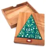 Ein Holzpuzzle in Form eines Weihnachtsbaums, das eine Herausforderung für Spieler jeden Alters darstellt. Produktbild-Vorschau