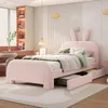 A child's bedroom with a pink bunny-themed bed, desk, and bookshelf. Anteprima dell’immagine prodotto
