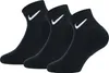 Three black Nike socks with white Nike logos are displayed against a white background. Anteprima dell’immagine prodotto