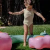 Sunnylife Wassersprinkler POPPY THE PEACH bunt | 225cm Produktbild-Vorschau 2