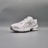 New Balance U740WM2 Weiß mit Silber Metallic und Reflexion Produktbild-Vorschau 18