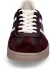 A close-up, front-facing view of a single sneaker. Produktbild-Vorschau