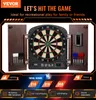 A dartboard and cabinet set is displayed with promotional text and feature highlights. Anteprima dell’immagine prodotto