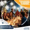 People celebrating at a dinner party with decorative stars hanging from the ceiling. Produktbild-Vorschau