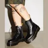 Dr. Martens Jadon 8 Eyelets Couleur Noir Voir les images du produit 64