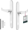 Two white door handles with mounting hardware and a product tag. Náhled obrázku produktu