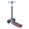 A three-wheeled children's scooter with LED lights on the deck and wheels, shown against a white background. Produktbild-Vorschau