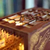 Eternal Bookstore Book Nook – DIY Miniaturhaus Bausatz, Produktbild-Vorschau 8