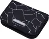 A black pencil case with a white abstract pattern and a gray label with the brand name. Voir les images du produit