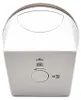 A close-up studio shot of a white and brown alarm clock. Anteprima dell’immagine prodotto