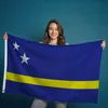 PHENO FLAGS Curacao Flagge 90x150 cm – Wetterfeste Produktbild-Vorschau 6