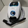 A white Bosch Serie 8 vacuum cleaner with a hose and handle is placed on a white surface. Anteprima dell’immagine prodotto