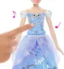 Poupée Cendrillon lumineuse avec baguette magique et sons Voir les images du produit 3