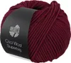 A ball of burgundy yarn with a black label. Produktbild-Vorschau