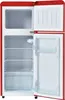 An open, empty red retro-style refrigerator with its freezer compartment at the top and refrigerator compartment below. Produktbild-Vorschau