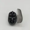 A pair of black wireless earbuds in an open charging case. Voir les images du produit
