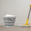 Seau pliable Relaxdays, 10 litres, bec verseur, œillet de Voir les images du produit 2