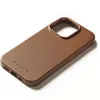 A brown leather phone case with a bronze camera ring and embossed brand name. Voir les images du produit