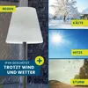 A collage of images showing a lamp in different weather conditions and text overlays highlighting its features. Anteprima dell’immagine prodotto
