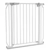 A white metal baby gate is shown against a white background. Voir les images du produit