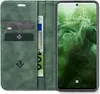 A green flip cover phone case with card slots and a phone displaying the time and date. Produktbild-Vorschau