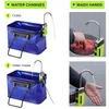 The image shows two scenarios: one demonstrating water outlet from a portable bucket and another showing hand washing with the device. It also shows a person washing their hands. Voir les images du produit