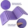 A folded purple foam seat cushion is shown with close-up insets highlighting its waterproof and soft features. Produktbild-Vorschau