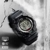 A black G-Shock watch is shown in a dynamic, cracked-wall setting, suggesting durability and resilience. Anteprima dell’immagine prodotto