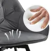 A close-up of a gray upholstered chair seat, showing the texture of the fabric and a hand pressing into the cushion. Arrows indicate airflow, suggesting breathability. Voir les images du produit