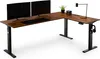 An L-shaped standing desk with two monitors, a keyboard, a lamp, and headphones. Produktbild-Vorschau