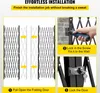 An instructional image showing how to install a folding security gate. Anteprima dell’immagine prodotto
