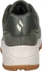 The back view of a green sneaker. Voir les images du produit