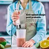 A person using an immersion blender to make a smoothie, with text overlay promoting its anti-splash design. Náhľad obrázku produktu