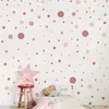 Rosa Polka Dot Wandsticker Set mit 140 Punkten – Produktbild-Vorschau 4