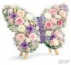 Blumen Steckschaum Schmetterling 50x30x6cm mit Holzständer Produktbild-Vorschau