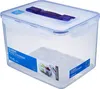 A clear, studio shot of a large, rectangular, clear plastic food storage container with a blue lid and a purple handle. Produktbild-Vorschau