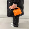 Boogie Wonderland Orange  - Kompatibel mit iPhone 15 Pro Produktbild-Vorschau 4