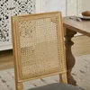 Juego de dos sillas de comedor de lino, con respaldo de Vista previa de la imagen del producto 3