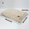 A beige plush pet bed with size dimensions indicated. Anteprima dell’immagine prodotto